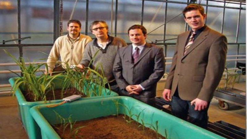 From left to right: Dr. Möser, Prof. Dr. Vidal, Mr. Kalkum and Mr. Schimmack