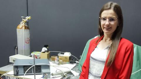 Andelija Petrovic, doctorante à son travail.